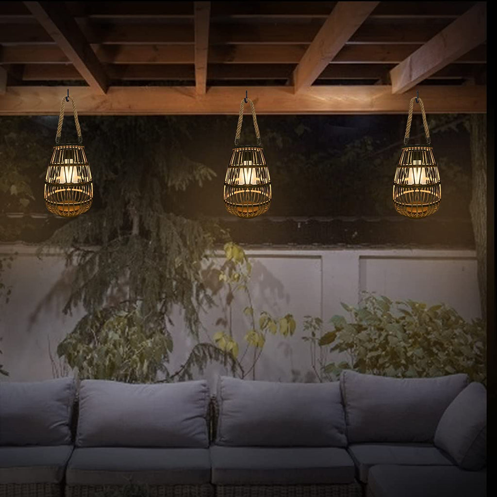 Rattan Solarlaterne Hängend – Naturdeko, Warmweiß, Sensor Auto ein/aus, Garten & Tisch