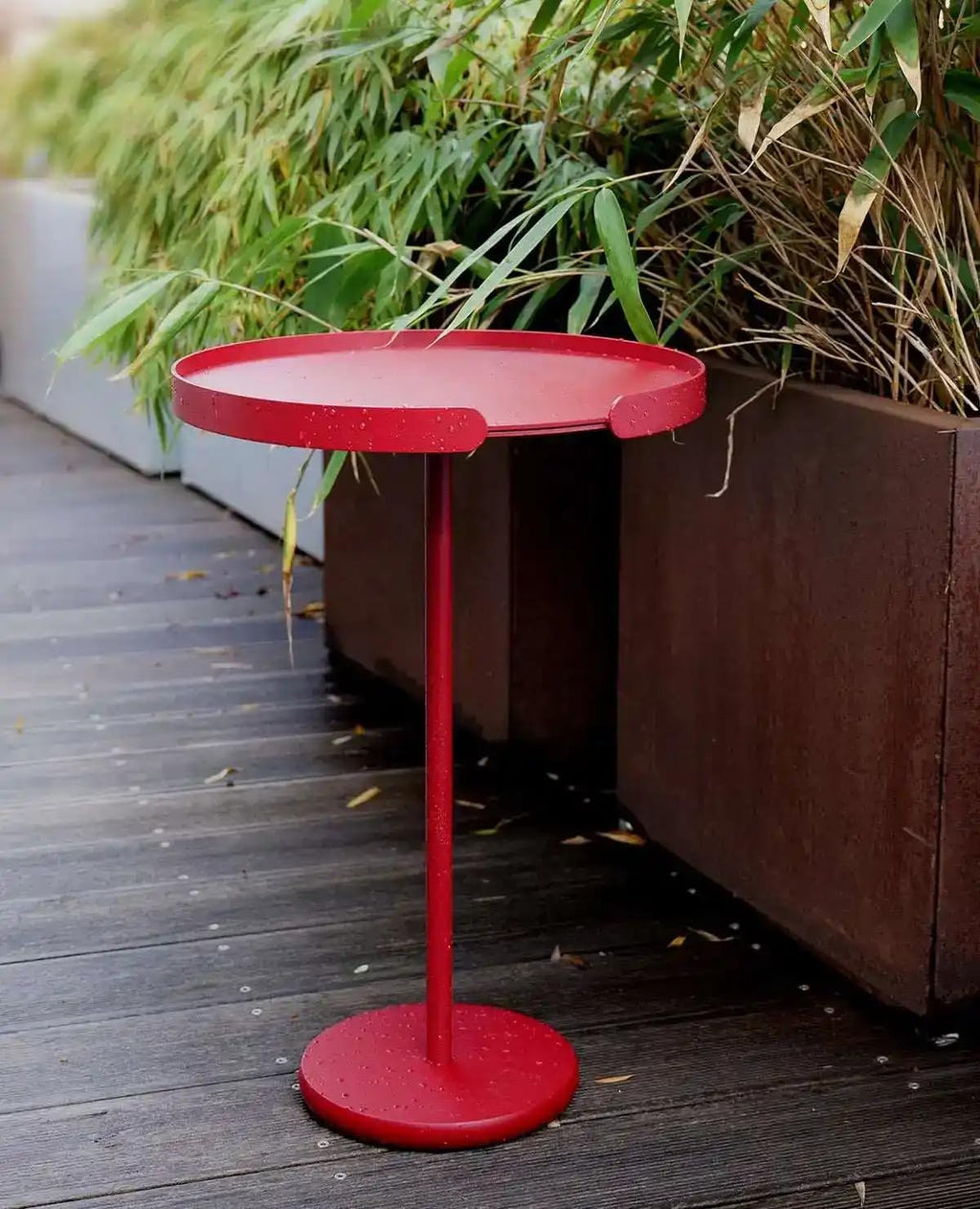 Design Beistelltisch Outdoor Aluminium – runder Gartentisch modern, abnehmbares Tablett