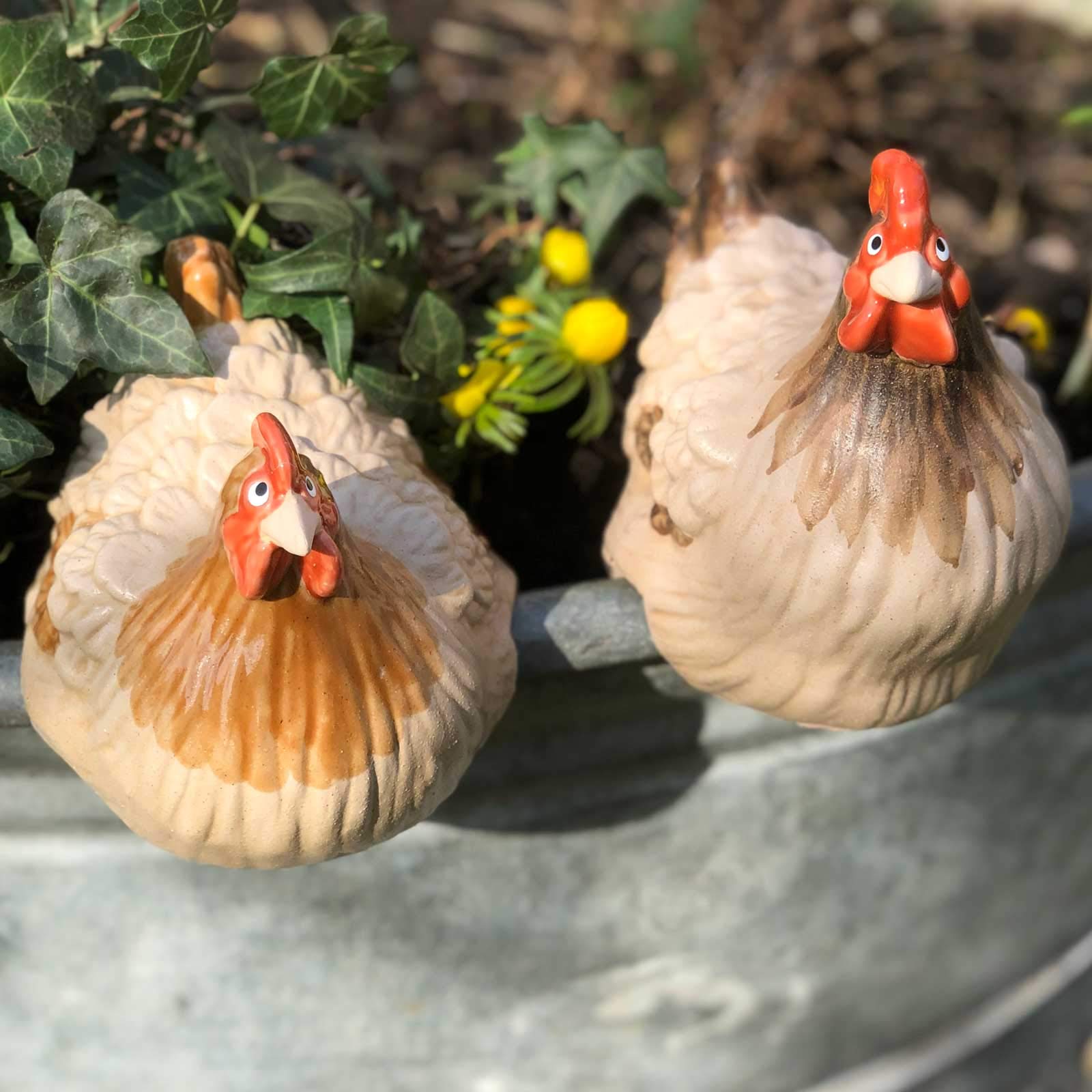 Lustige Hühner Deko 🐔 Keramik Gartenfigur für Balkon Terrasse & Blumentopf