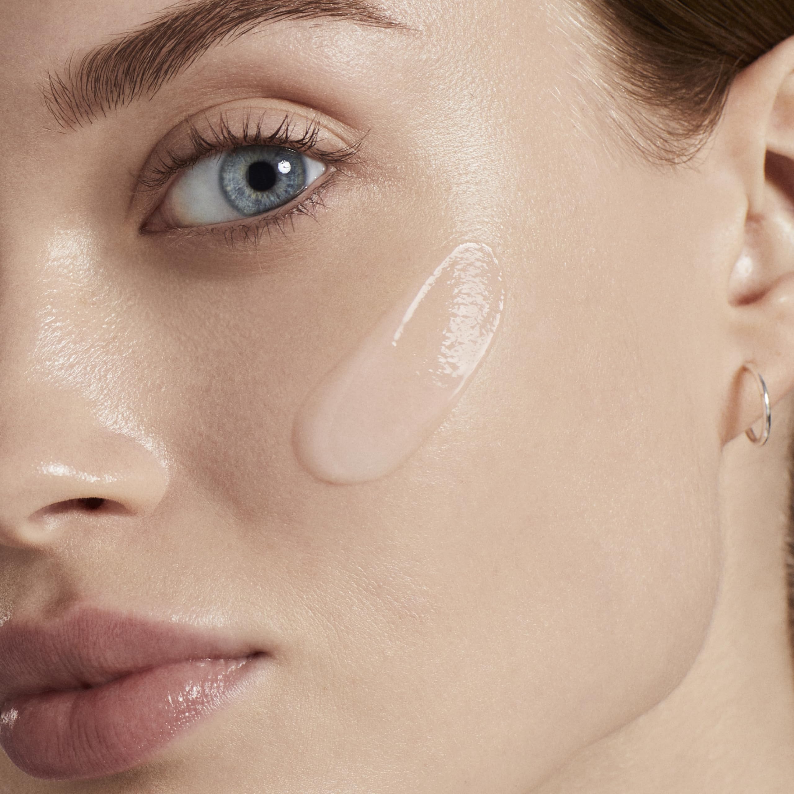 Biotherm Aquasource Deep Serum, feuchtigkeitsspendendes Gesichtsserum mit Life Plankton und Mannose, regenerierende Gesichtspflege für eine tiefengepflegte Haut, 50 ml