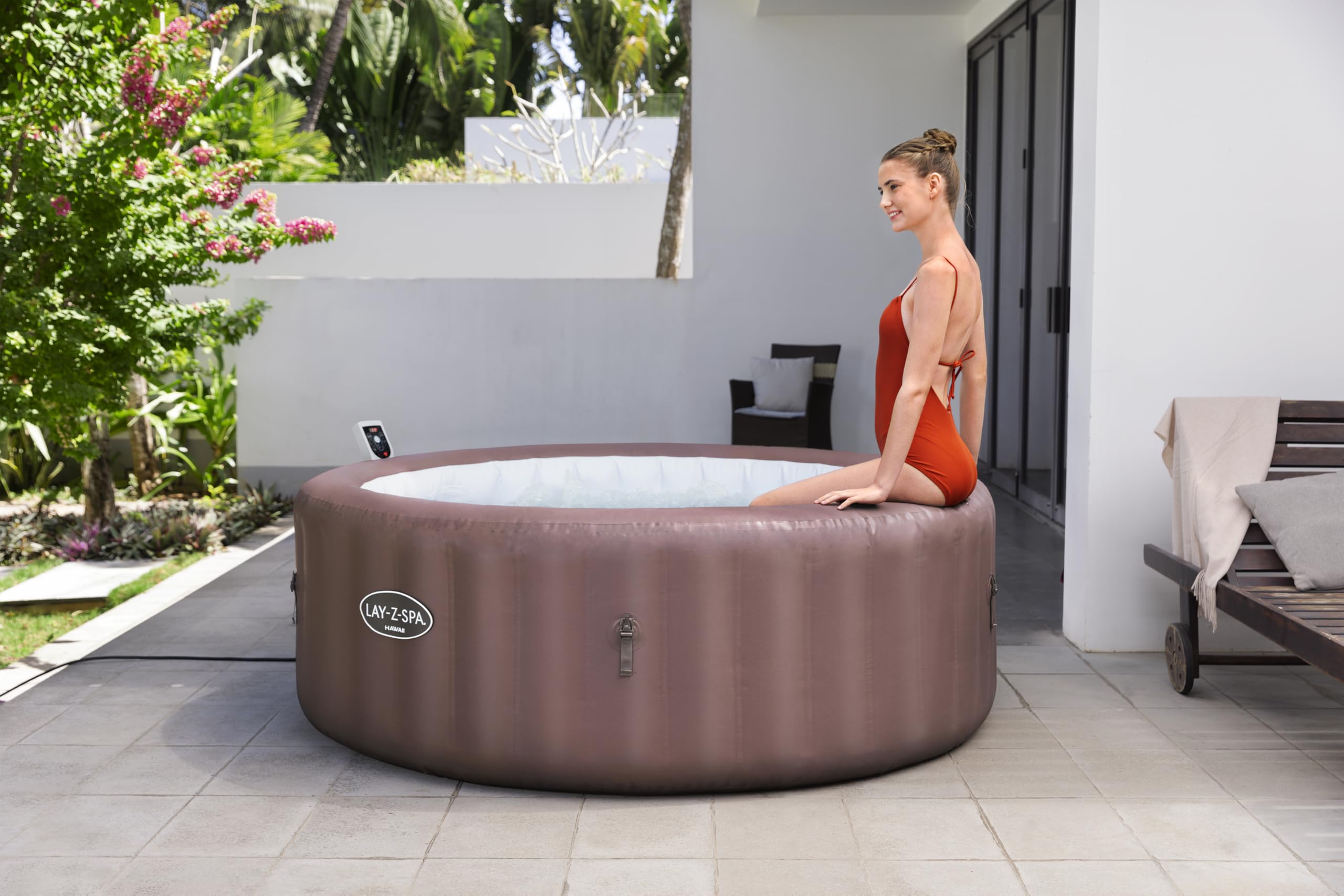 Bestway Lay-Z-Spa Hawaii Whirlpool für 6 Personen – App-Steuerung, 140 Düsen